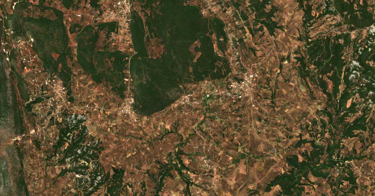 Satelitska karta: Chomatáda
