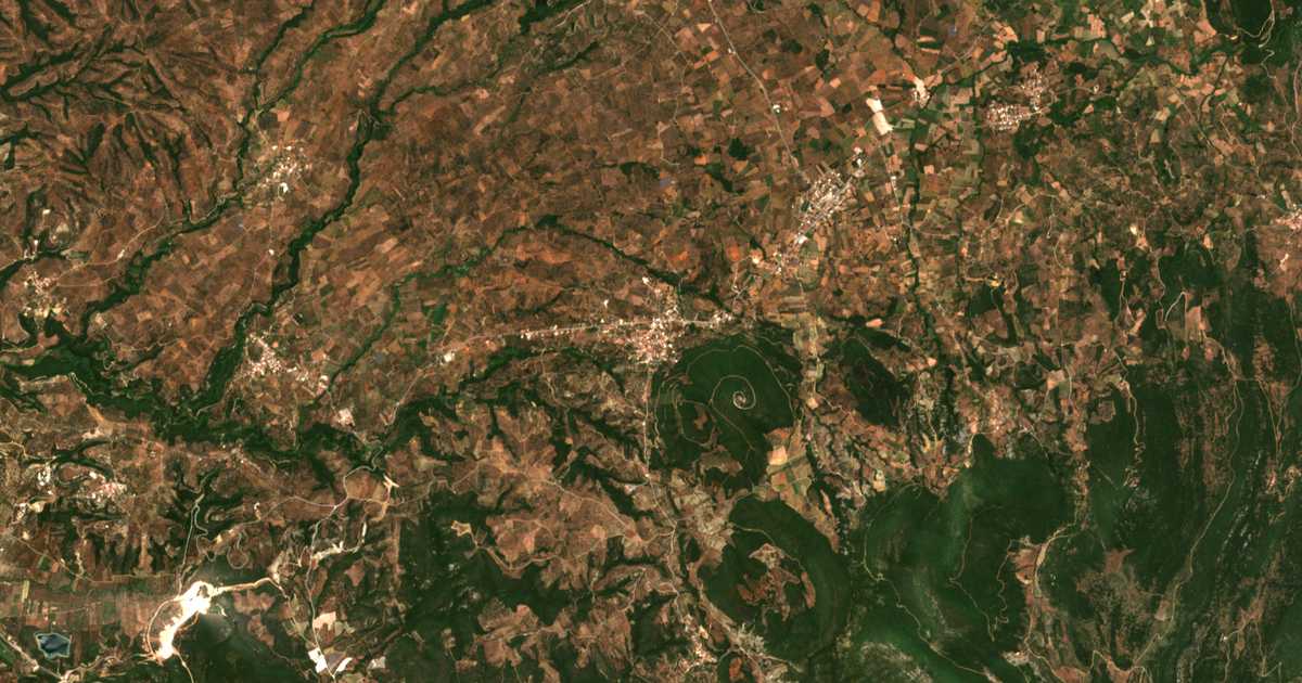 Satelitska karta: Chandrinós