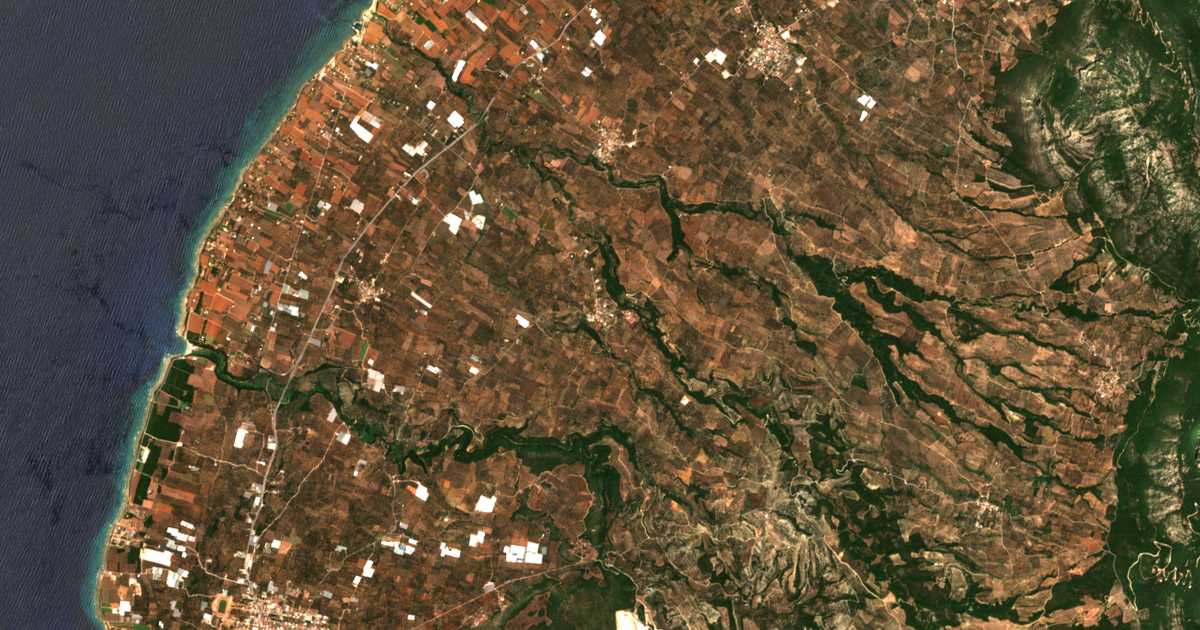 Satelitska karta: Chalazónion