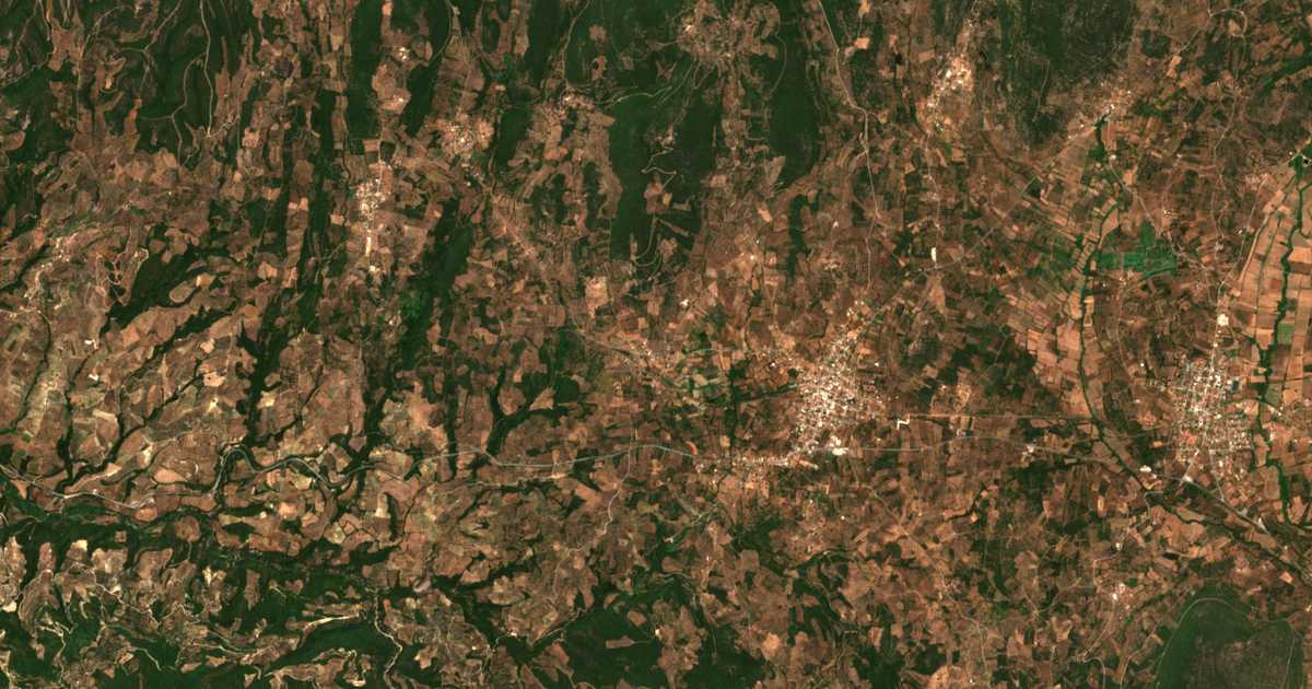 Satelitska karta: Néa Agriliá
