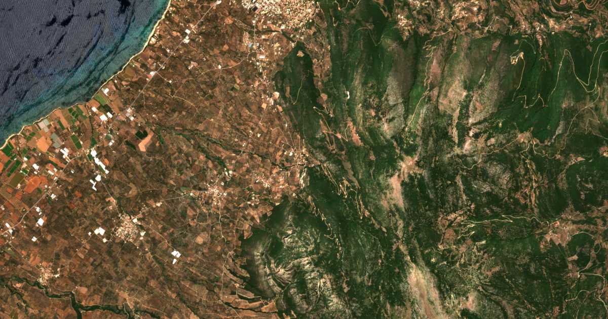 Satelitska karta: Xirókampos