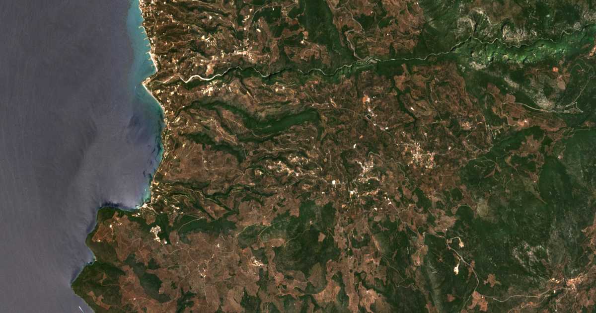 Satelitska karta: Áno Doloí