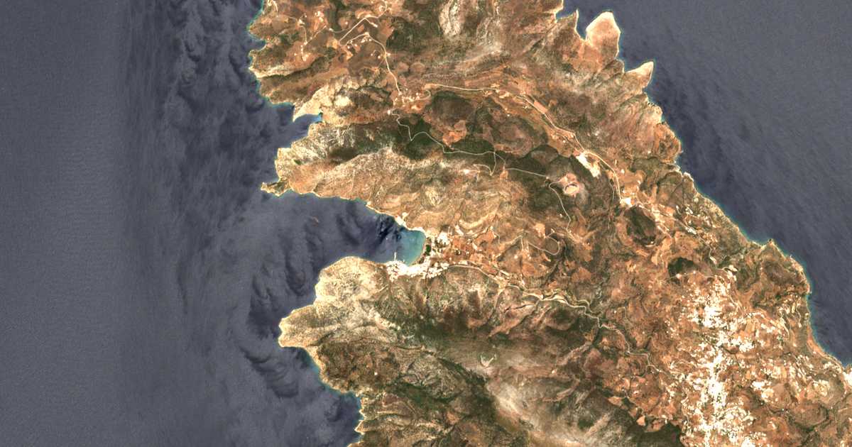 Satelitska karta: Agía Marína
