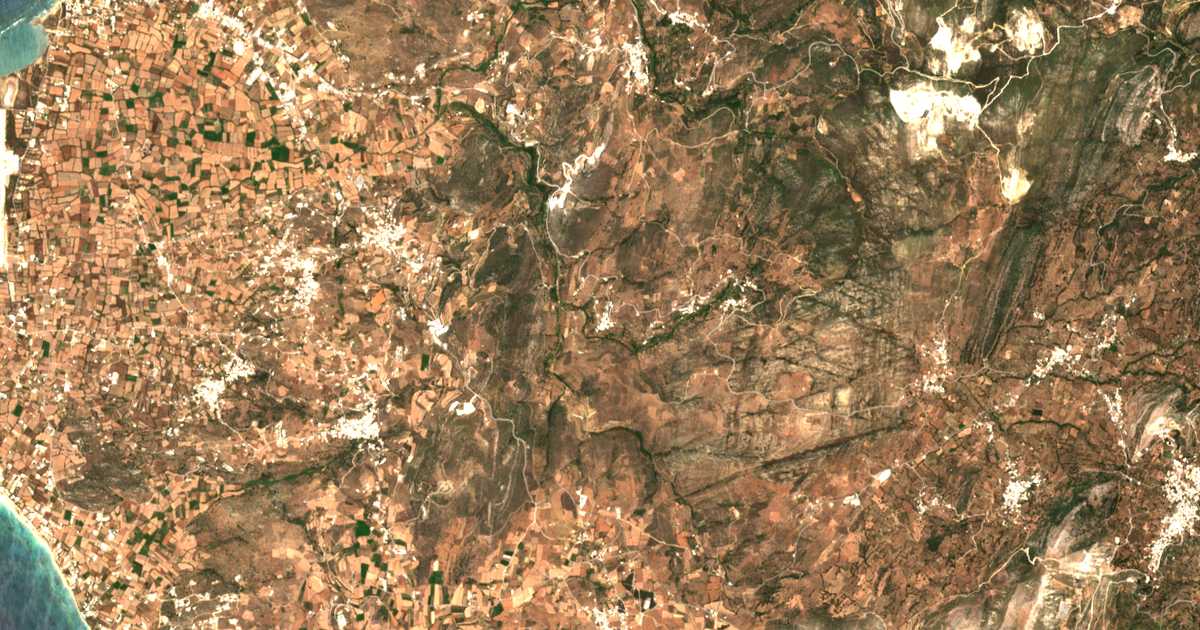 Satelitska karta: Káto Potamiá