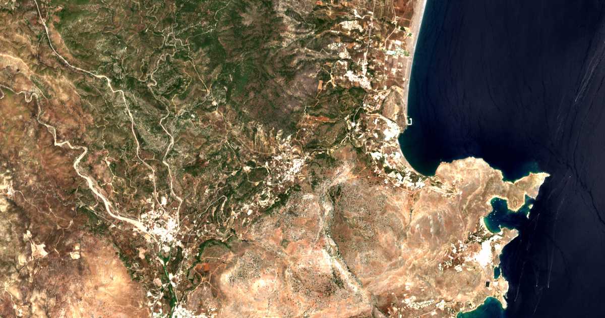 Satelitska karta: Pylón