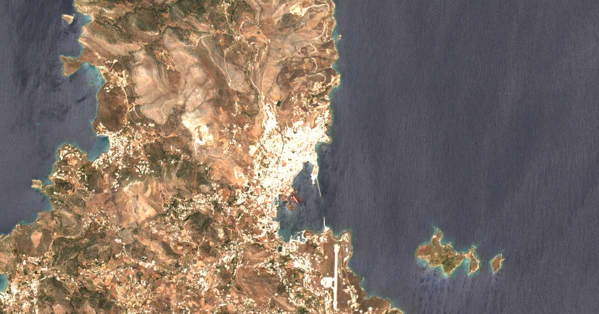 Satelitska karta: Ermoupolis
