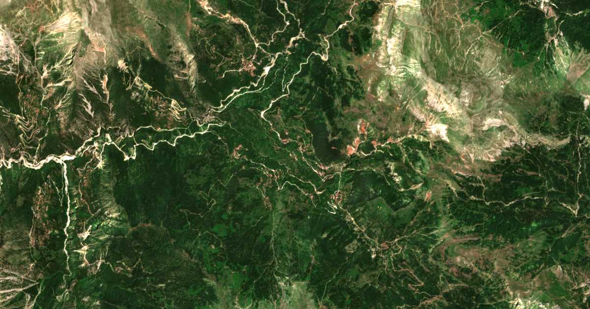 Satelitska karta: Argyraíika