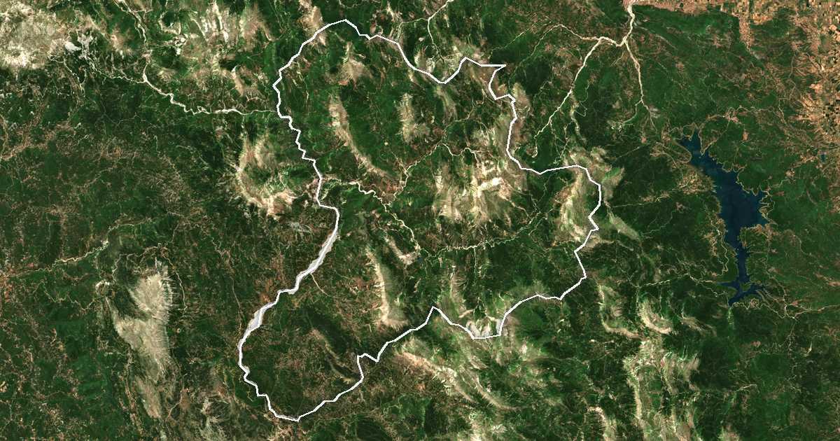 Satelitska snimka s ucrtanom granicom: Dímos Argithéas