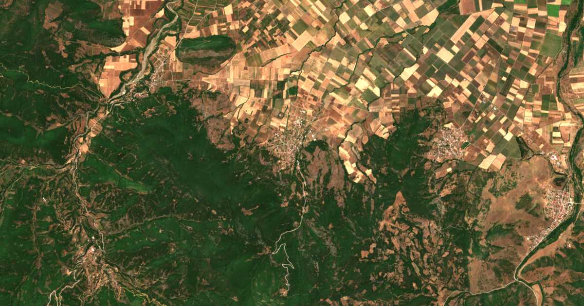 Satelitska karta: Palioúrion