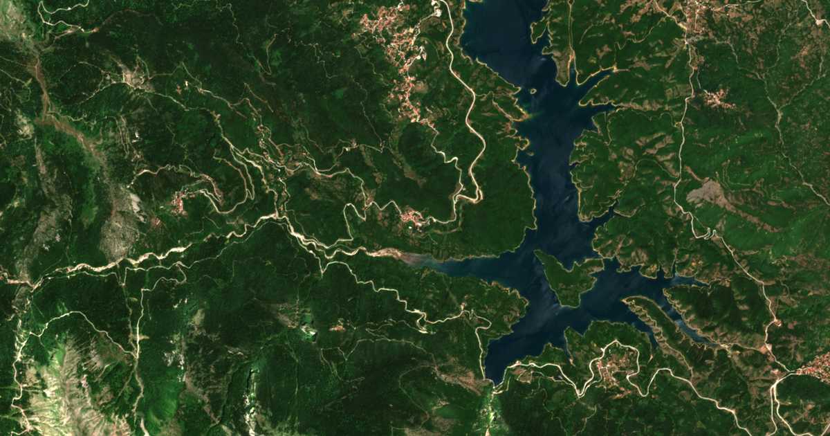 Satelitska karta: Belokomíti
