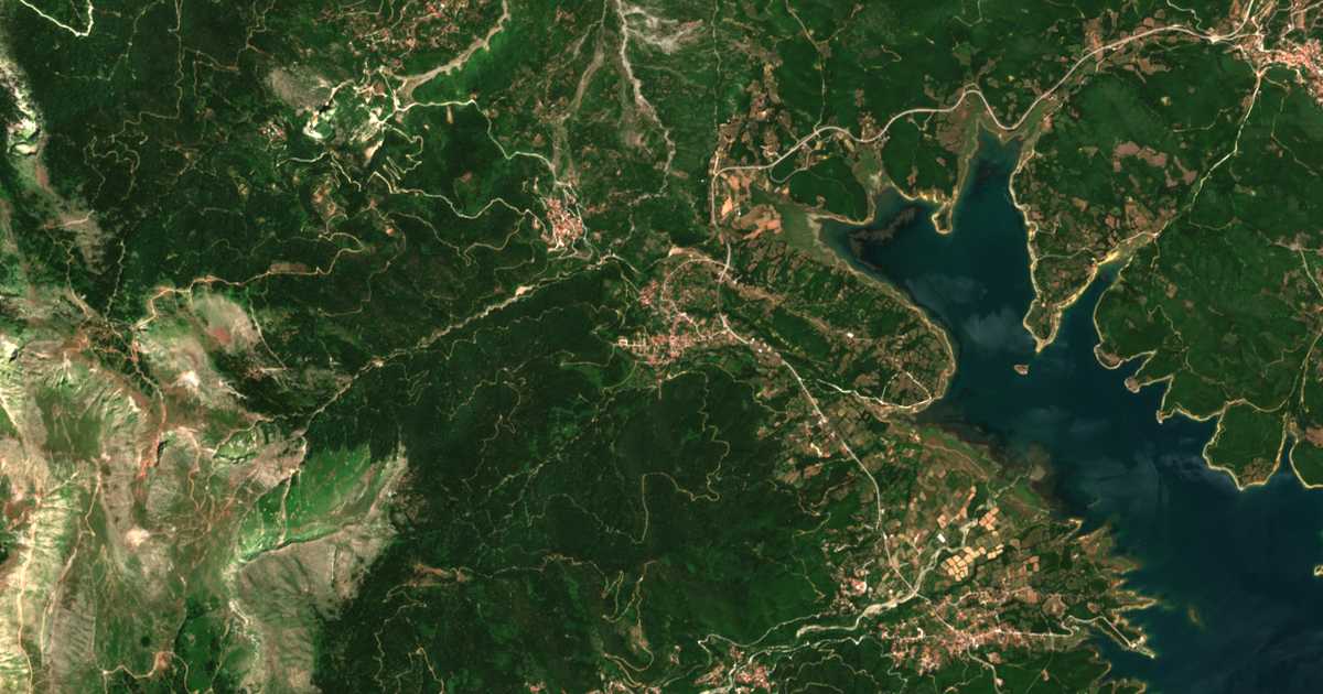 Satelitska karta: Kryonérion