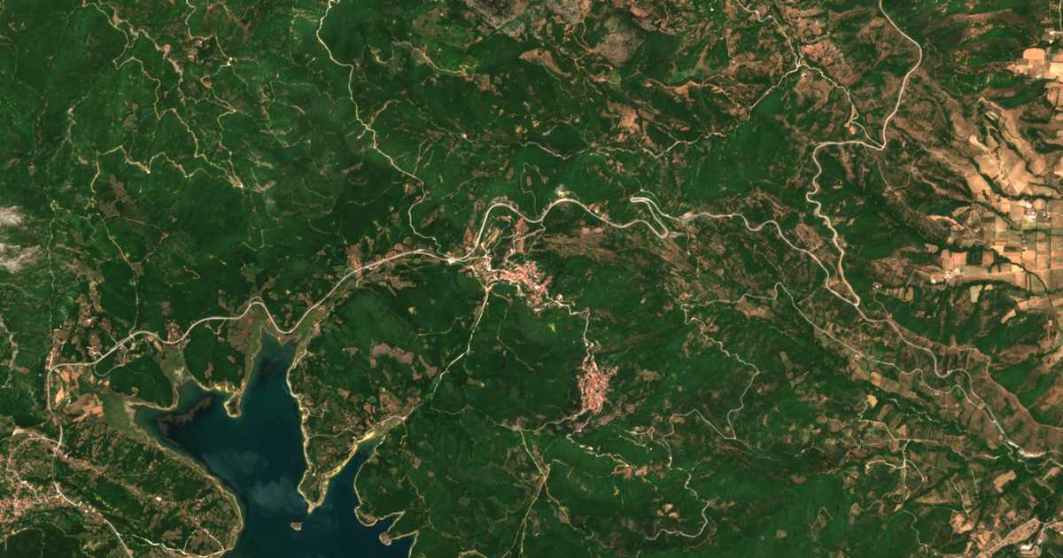 Satelitska karta: Morfovoúnion