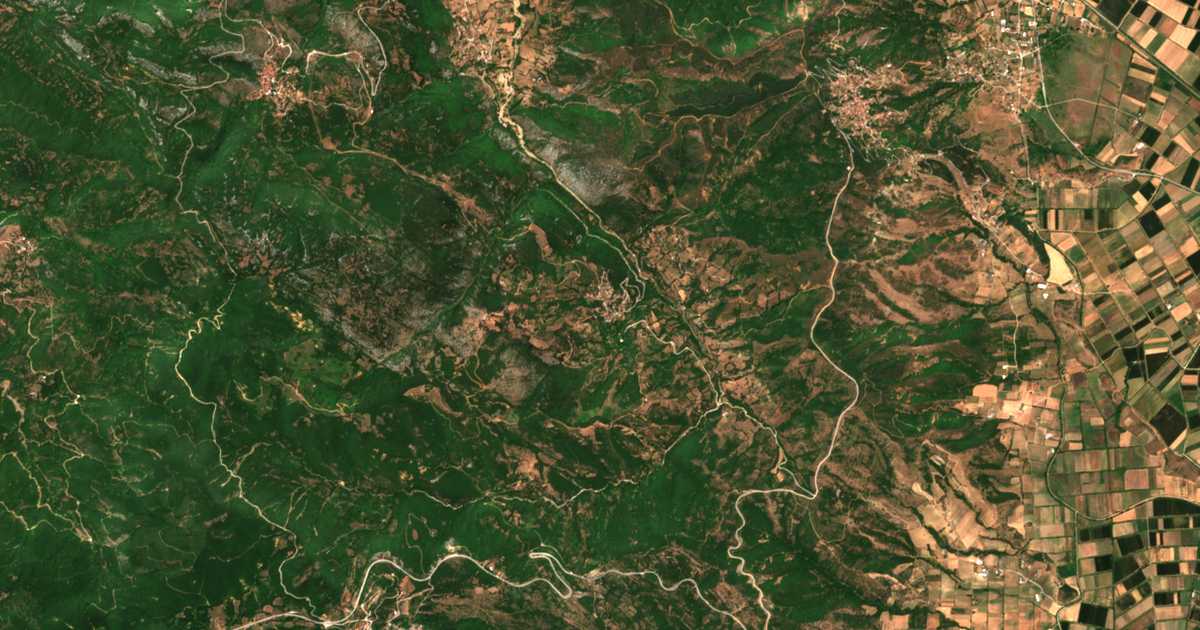 Satelitska karta: Ágios Akákios