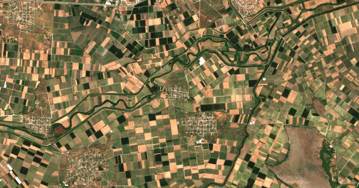 Satelitska karta: Kórda