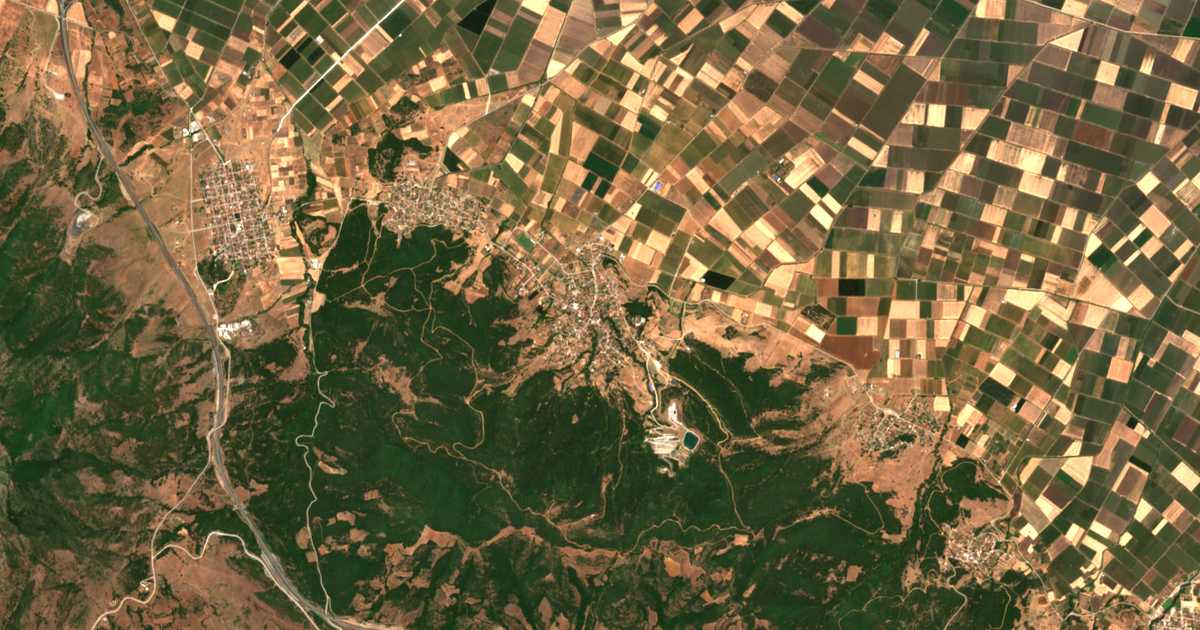 Satelitska karta: Leontárion