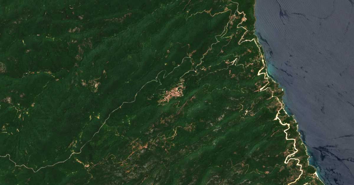 Satelitska karta: Sklíthron