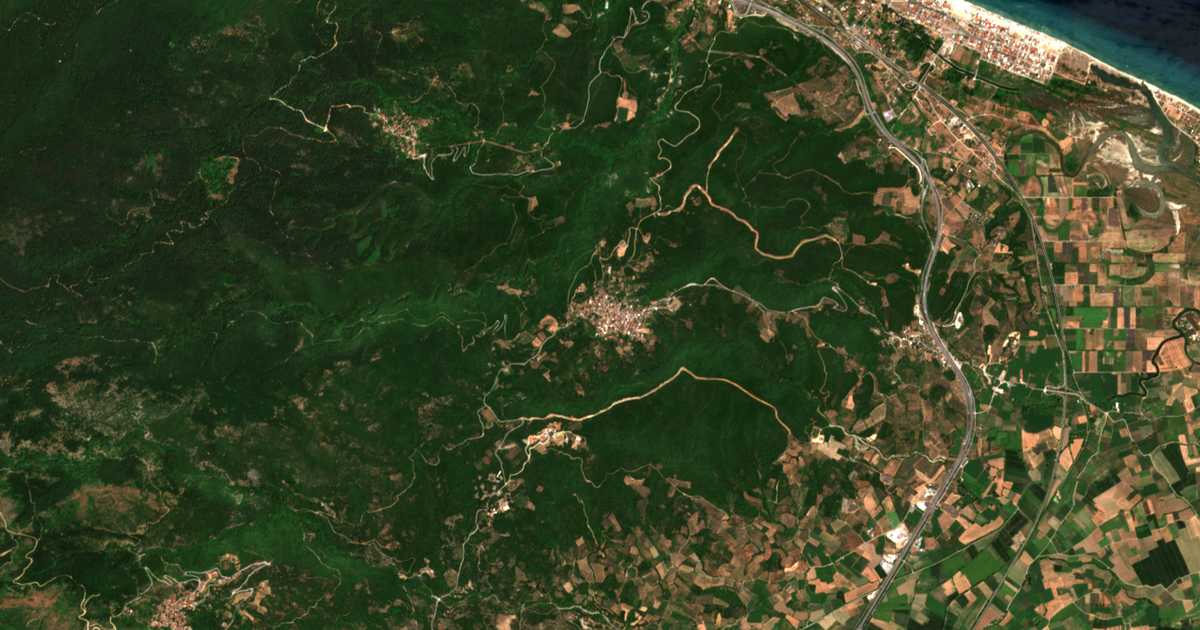 Satelitska karta: Aigáni