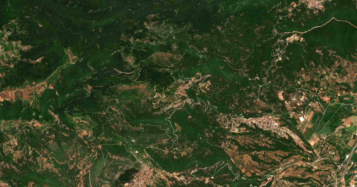 Satelitska karta: Kranéa