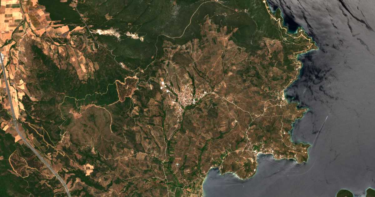 Satelitska karta: Pteleós