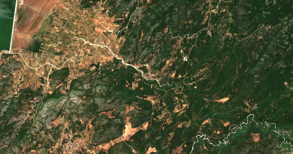 Satelitska karta: Keraséa