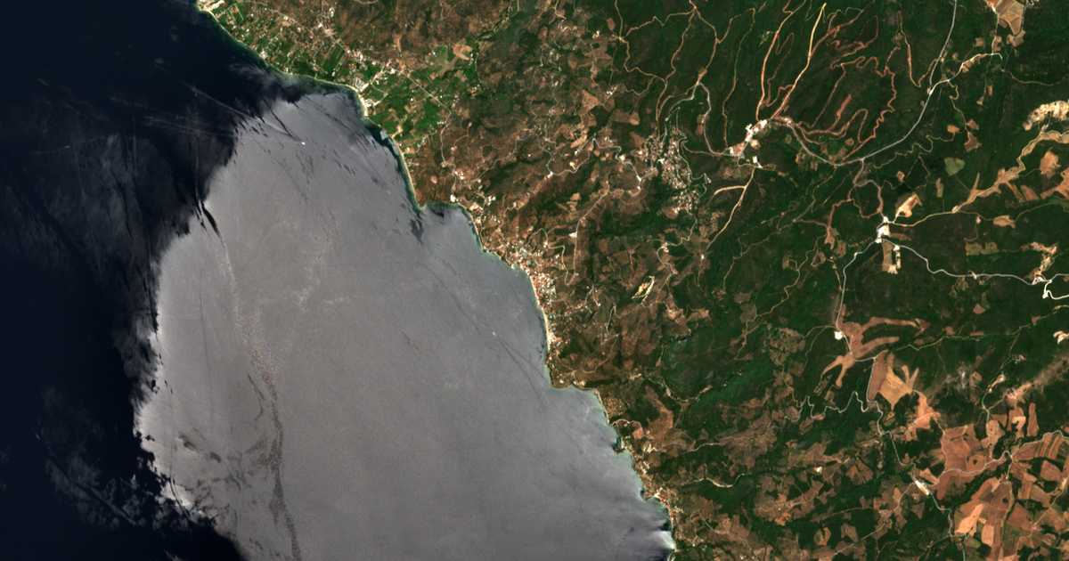 Satelitska karta: Áfyssos