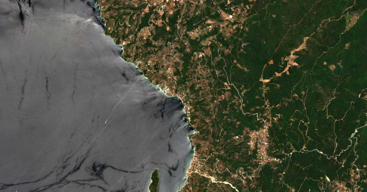 Satelitska karta: Chórton