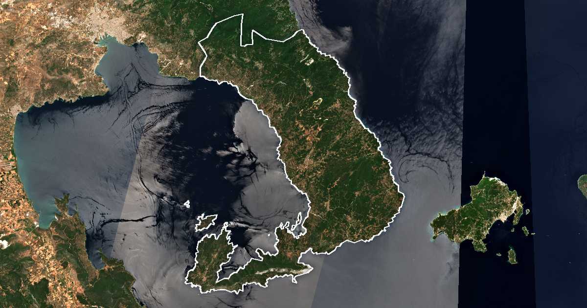 Satelitska snimka s ucrtanom granicom: Dímos Notíou Pilíou