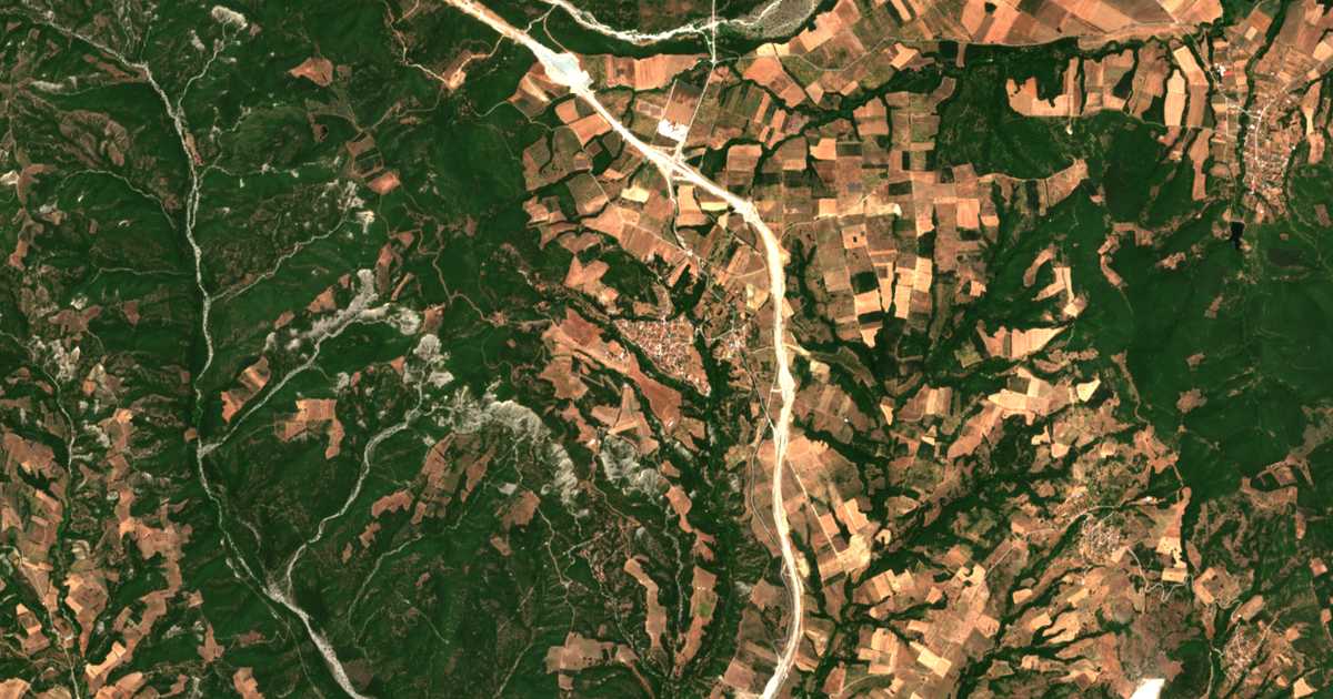 Satelitska karta: Agiófyllon