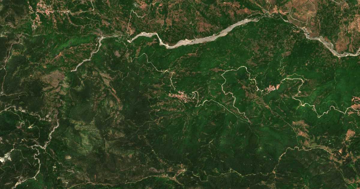 Satelitska karta: Ampelochórion