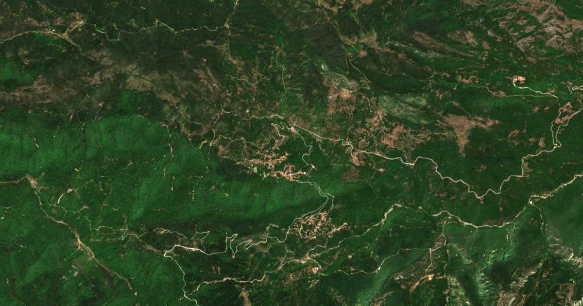 Satelitska karta: Kastanéa
