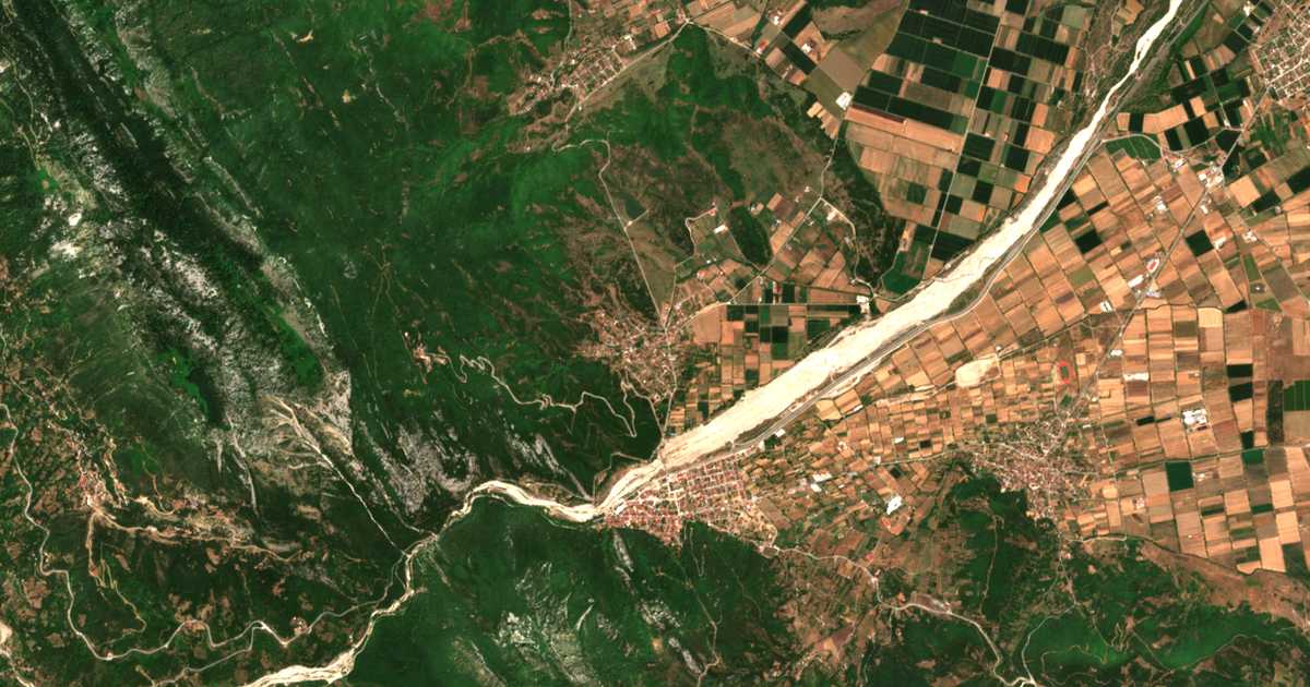 Satelitska karta: Ágios Vissaríon
