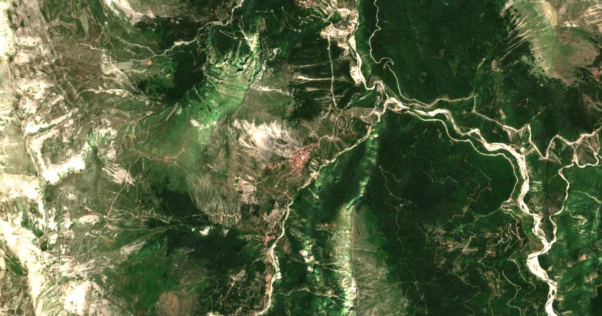 Satelitska karta: Gardíkion