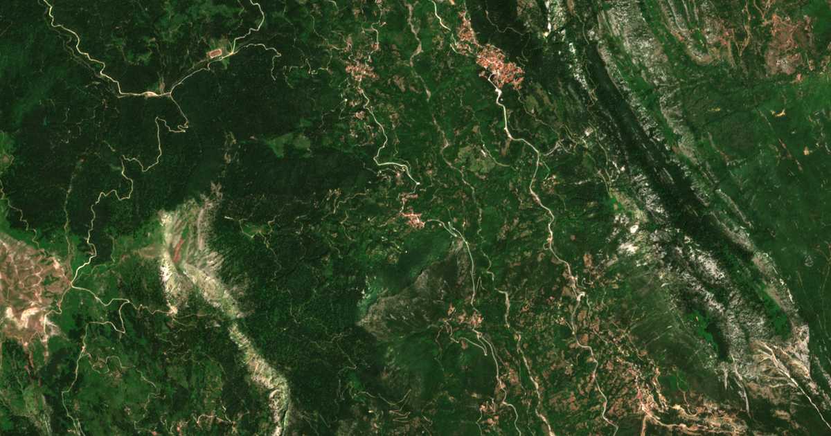 Satelitska karta: Kalógiroi
