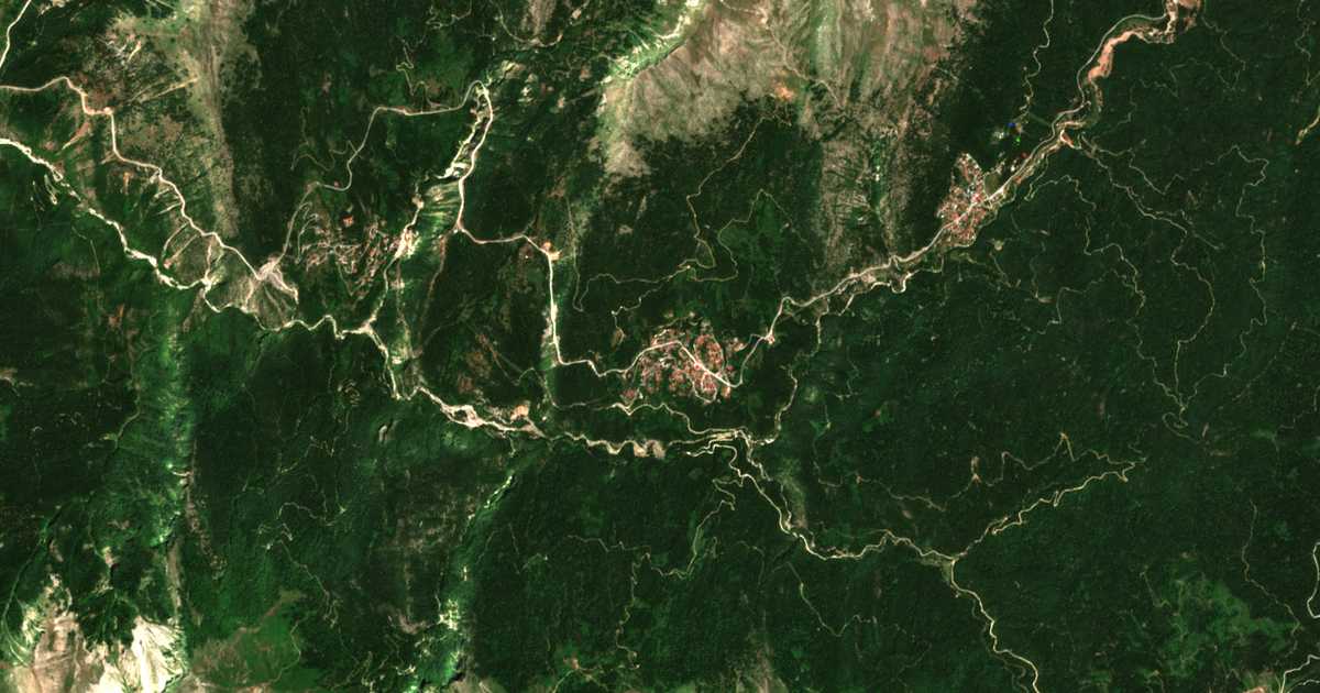 Satelitska karta: Neraïdochóri