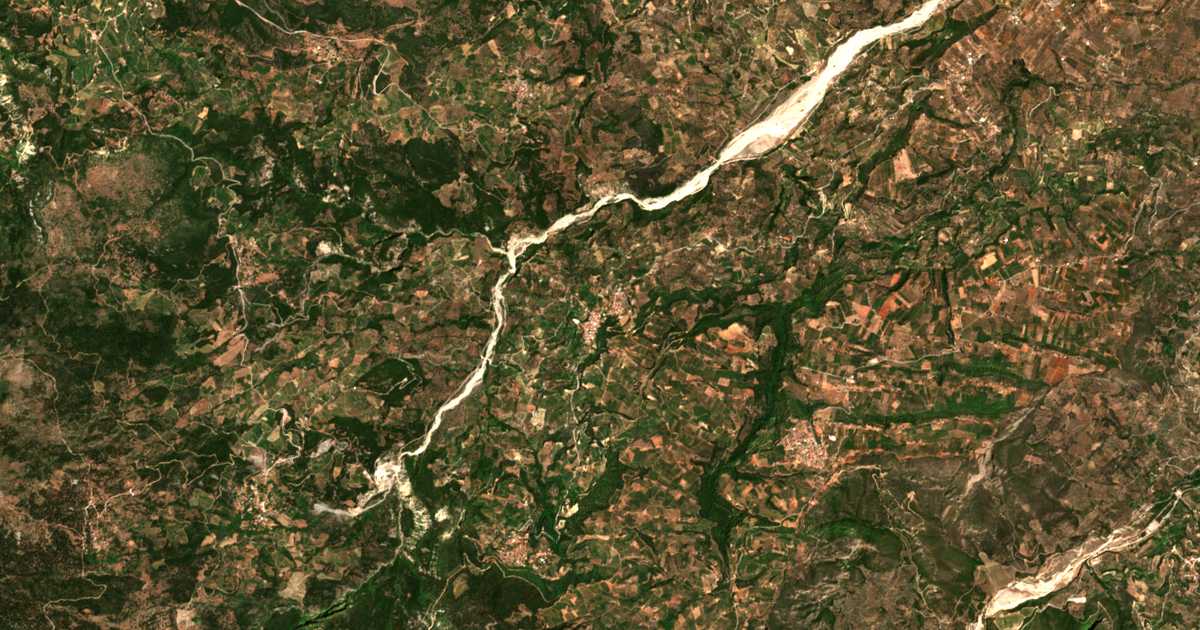 Satelitska karta: Dáfnai