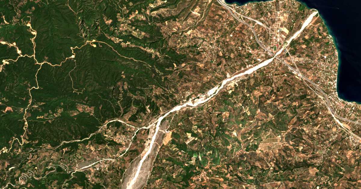 Satelitska karta: Sarkounás