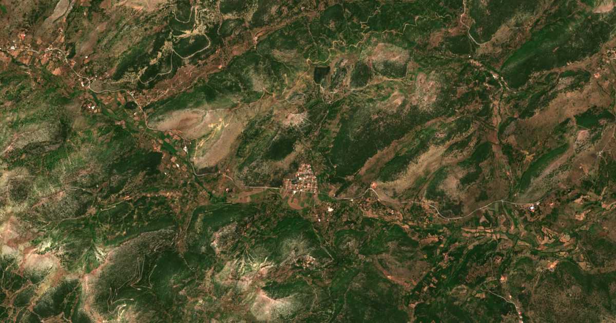 Satelitska karta: Palaiós Páos