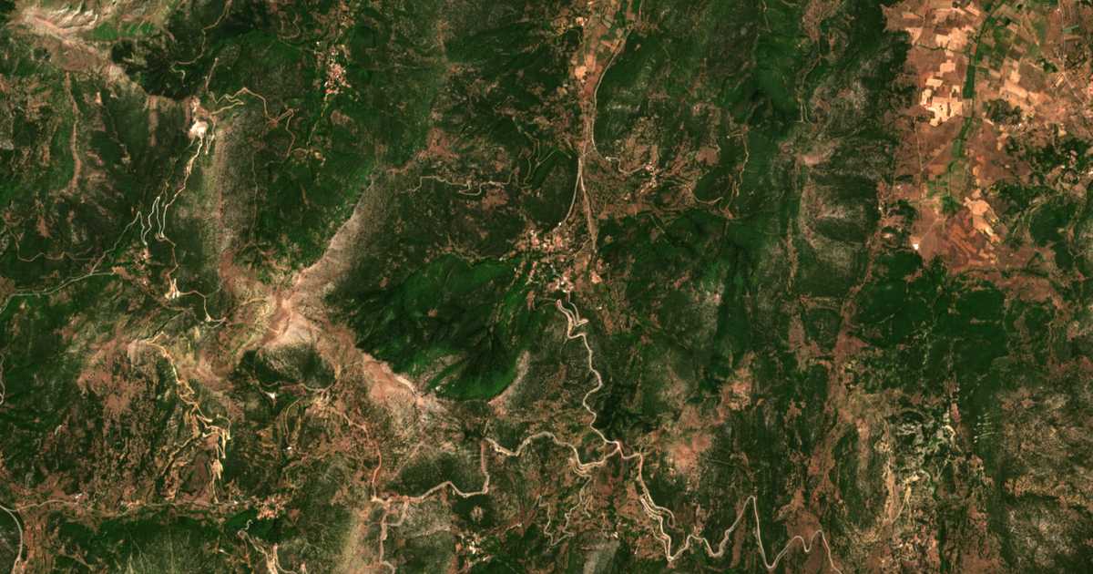Satelitska karta: Priólithos