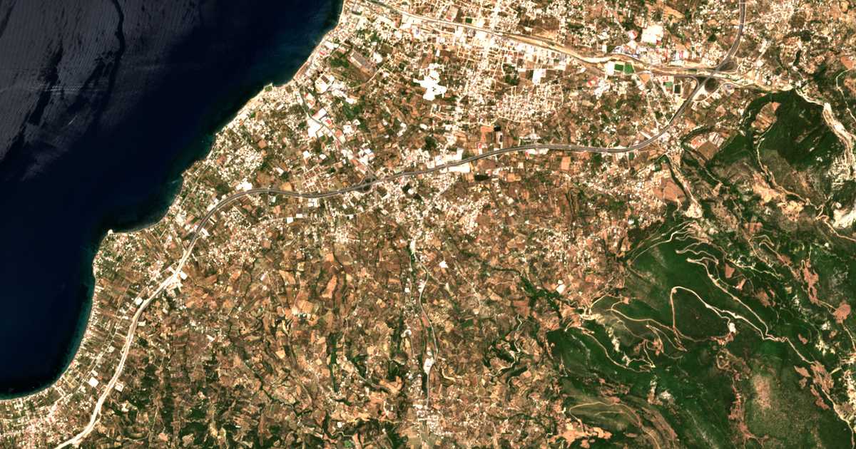 Satelitska karta: Ovriá