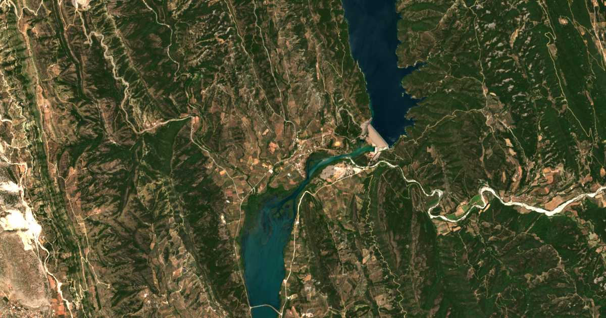 Satelitska karta: Kastrákion