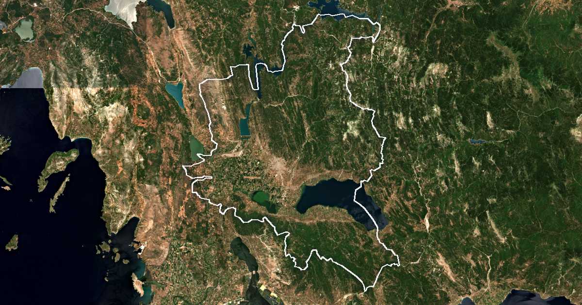 Satelitska snimka s ucrtanom granicom: Dímos Agriníou