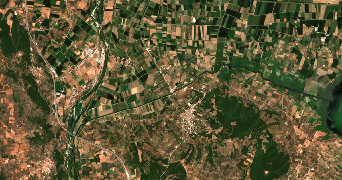 Satelitska karta: Stathmós Angelokástrou