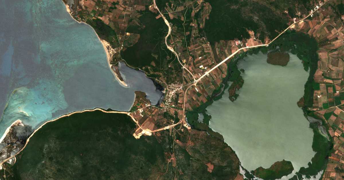 Satelitska karta: Ágios Nikólaos