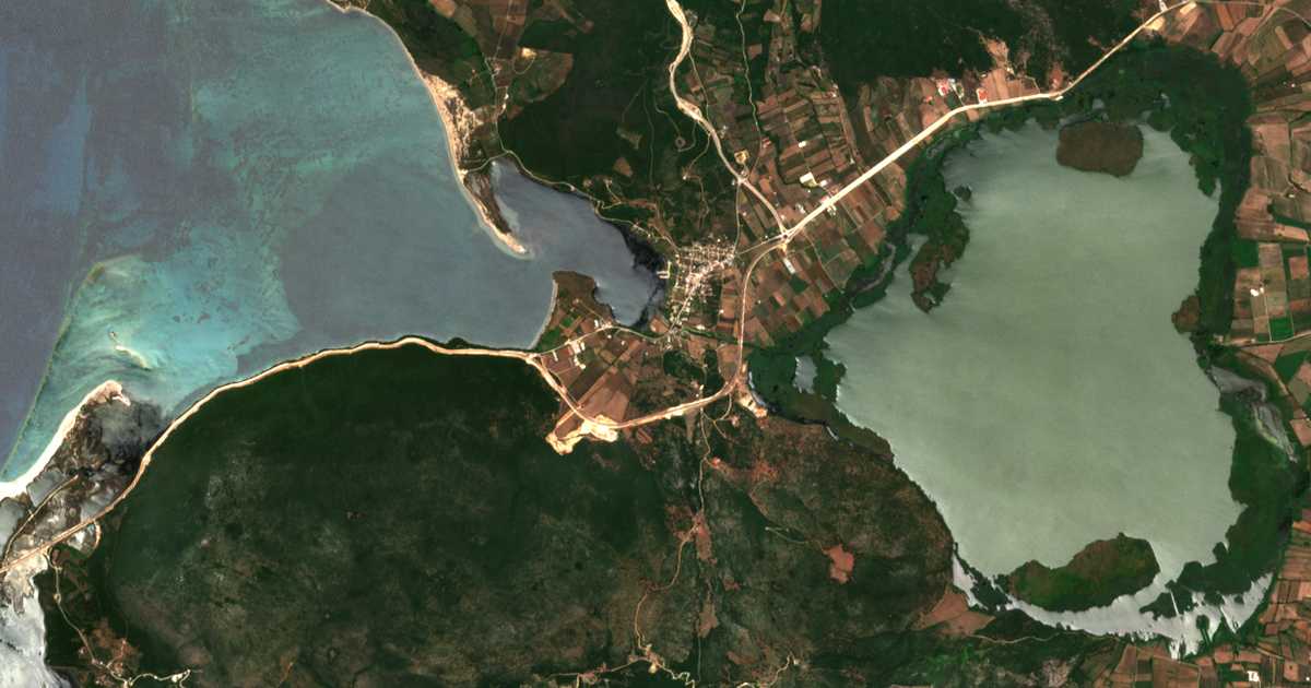 Satelitska karta: Ammoúsa