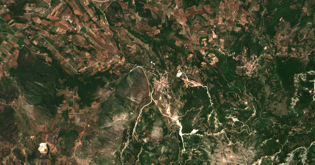 Satelitska karta: Monastirákion