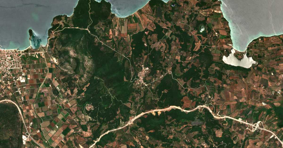 Satelitska karta: Paliámpela