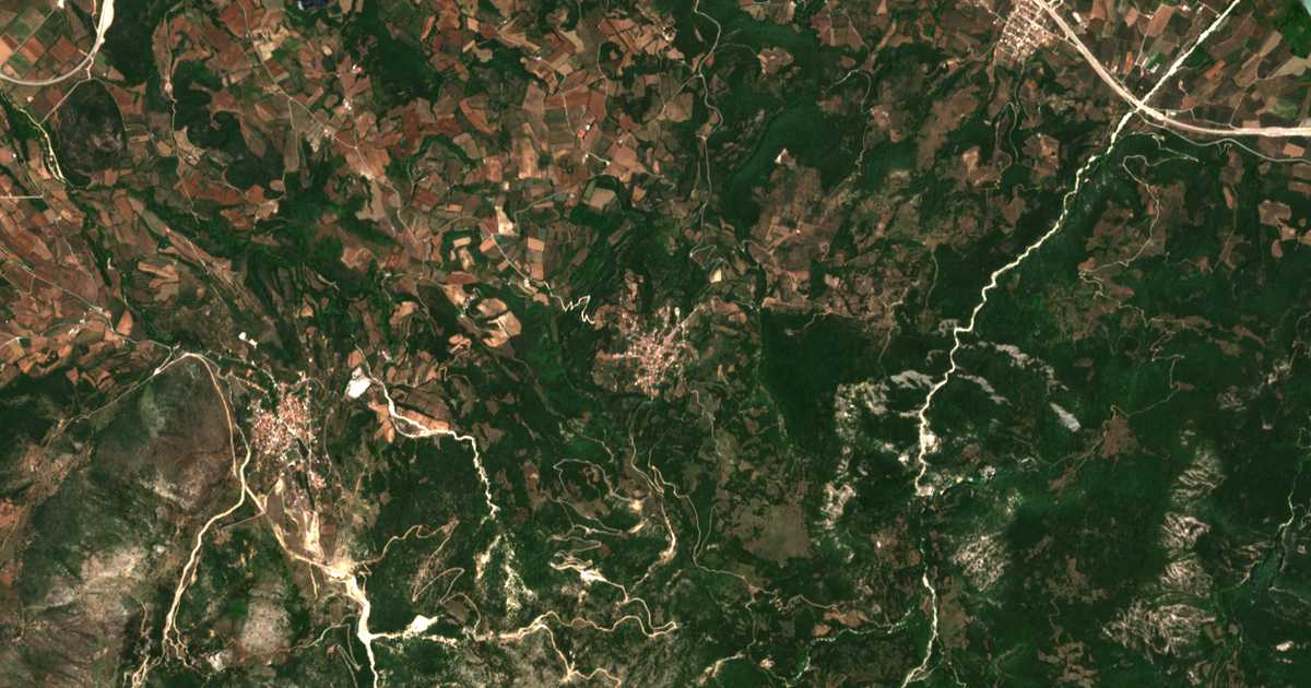 Satelitska karta: Thýrion