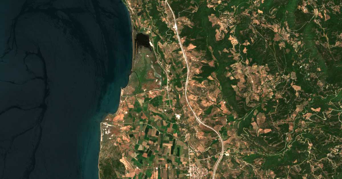 Satelitska karta: Anoixiátikon