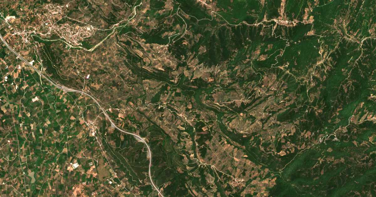 Satelitska karta: Kastriótissa
