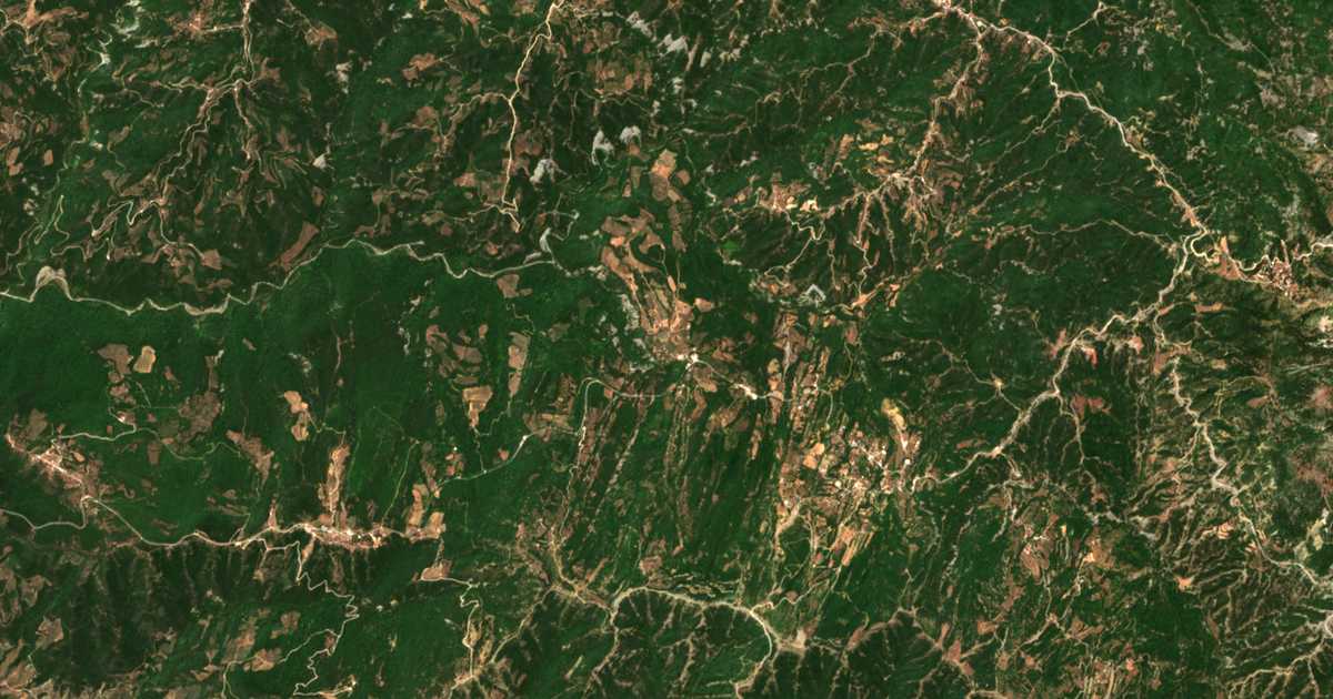 Satelitska karta: Palaiá Floriáda